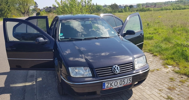 Volkswagen Bora cena 6600 przebieg: 250000, rok produkcji 2002 z Kołobrzeg małe 67